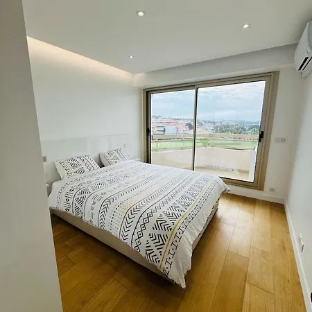 Beautiful Stunning View Of The Lion De Apartament *