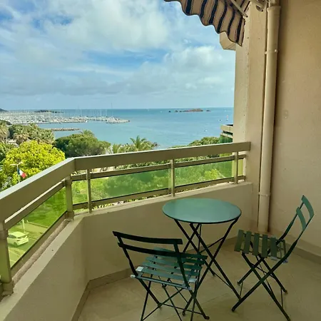 Apartment Beautiful Stunning View Of The Lion De *